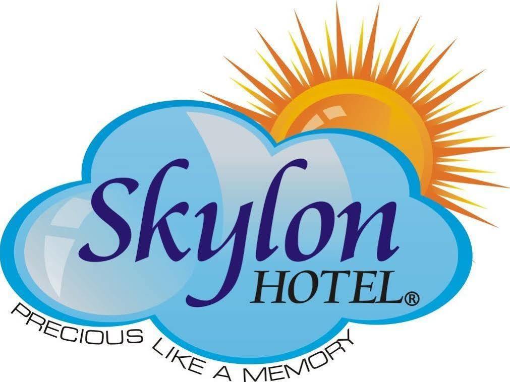 Fabhotel Skylon, Near Mahatma Mandir Гандинагар Экстерьер фото
